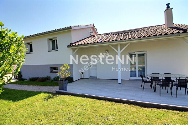Vente par agence immobiliere à Villefontaine (38090)