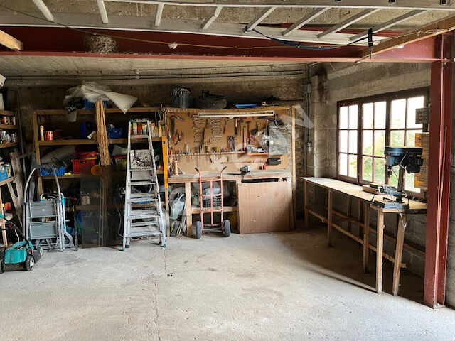 5 MINUTES DE REIMS Maison  / 165 m² / 6 chambres / Garage double / Jardin / Cave /