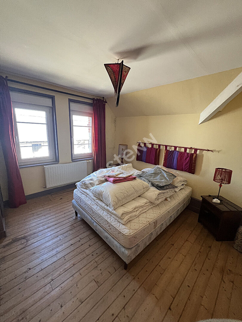 LOCATION MEUBLEE : maison 5 chambres + 1 bureau - garage - Jardin