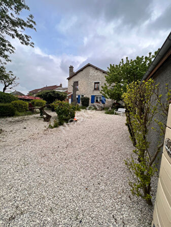 Vente par agence immobiliere à Villeneuve sur aisne (02190)