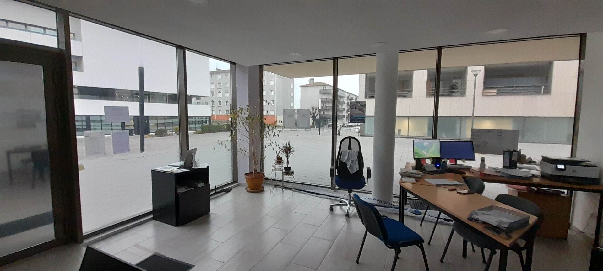 Murs  commerciaux Tinqueux centre 90 m2
