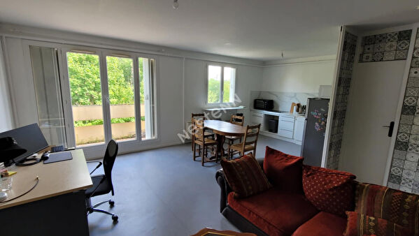 Vente par agence immobiliere à Chigny les roses (51500)