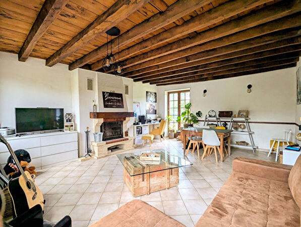 Vente par agence immobiliere à Saint erme outre et ramecourt (02820)