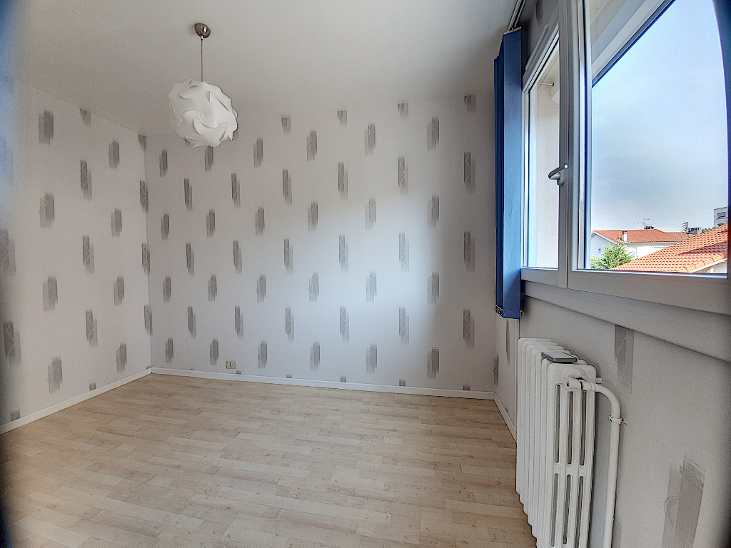 Exclusivité Nestenn. Toulouse. Quartier Soupetard. Appartement T2 entièrement rénové à vendre avec parking.