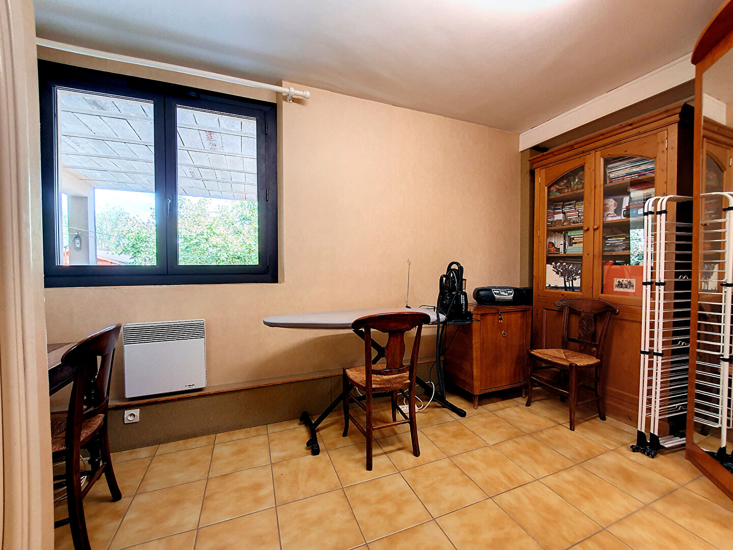 Pompertuzat. Maison familiale 6 pièces de 132m² avec un garage sur un terrain d'environ 1800m² à vendre.
