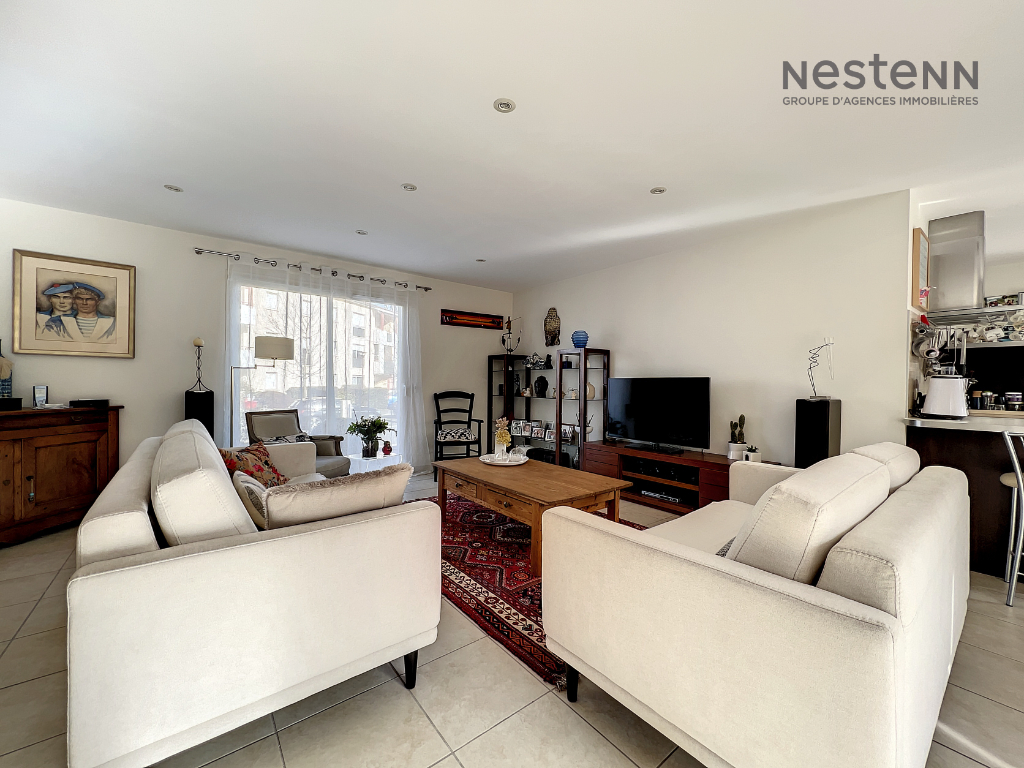 Péchabou. Maison à vendre 4 pièces de 121m² avec garage et piscine sur un terrain de 969m².