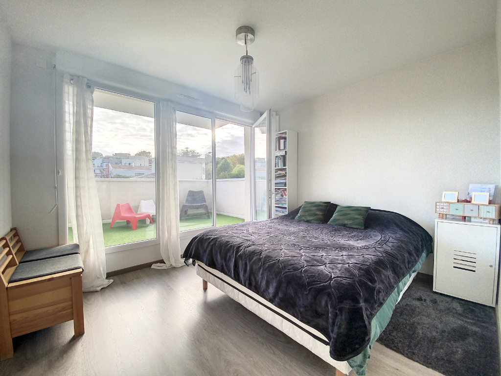Exclusivité Nestenn. Auzeville-Tolosane. Maison à vendre 4 pièces de 99m² avec 2 places de parking en sous-sol et un jardin attenant.