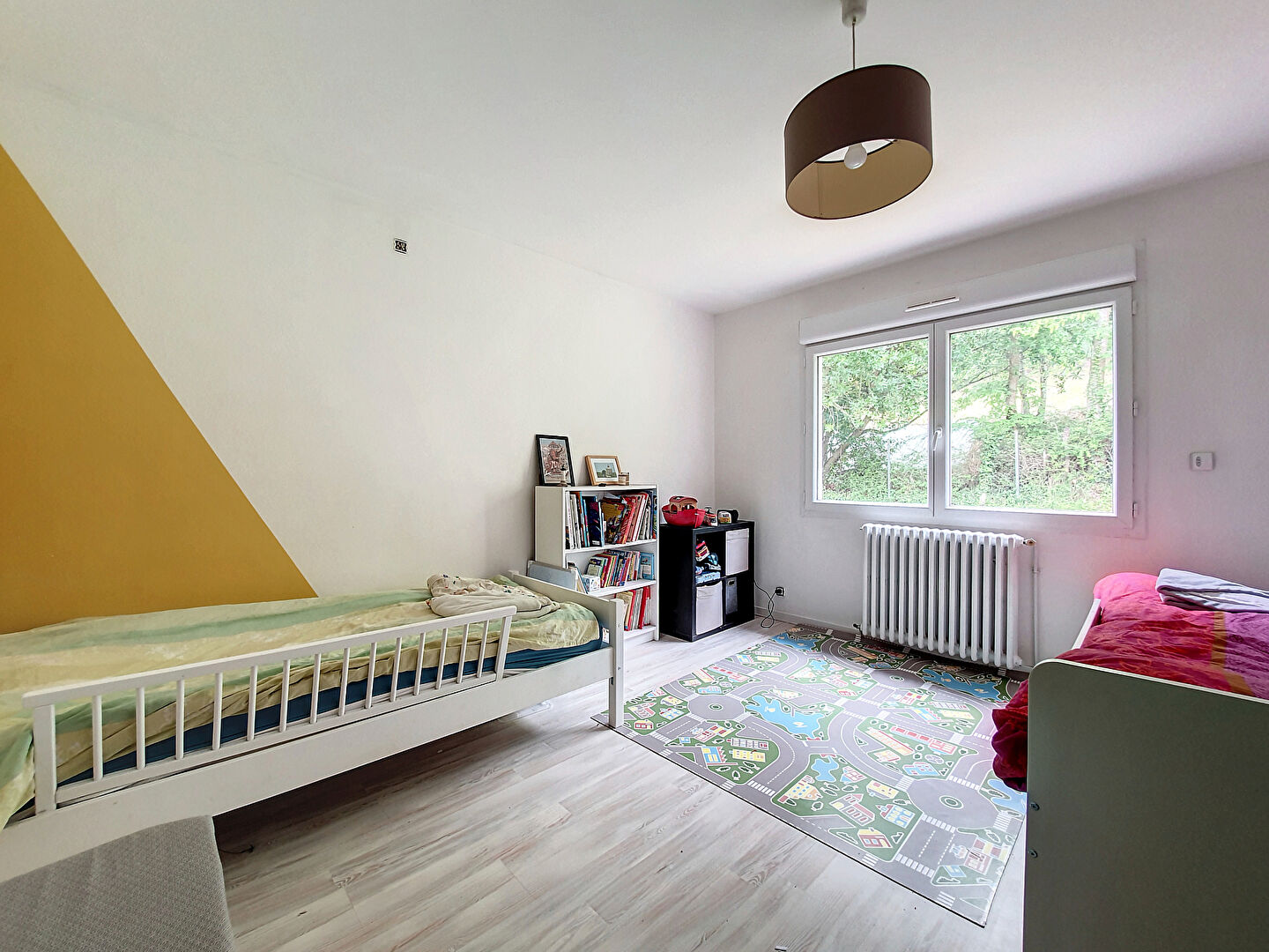 Péchabou. Maison 6 pièces à vendre de 150m² avec garage sur un terrain arboré de 1500m²