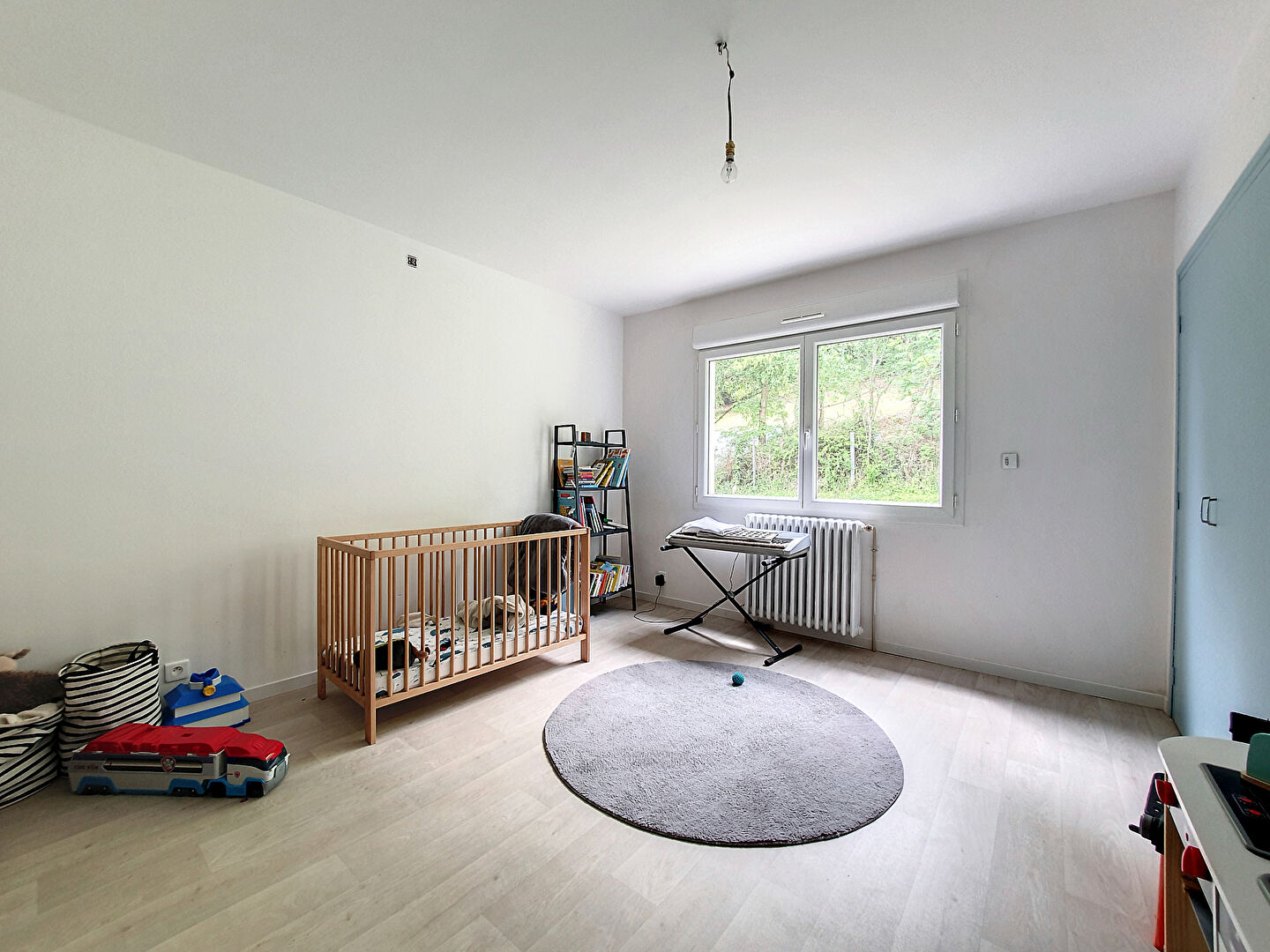 Péchabou. Maison 6 pièces à vendre de 150m² avec garage sur un terrain arboré de 1500m²