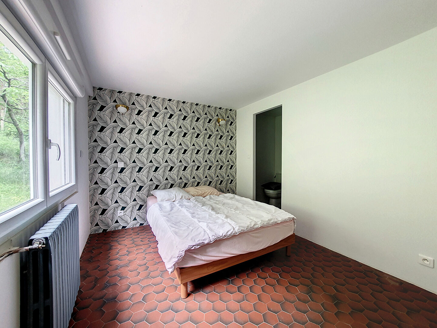Péchabou. Maison 6 pièces à vendre de 150m² avec garage sur un terrain arboré de 1500m²