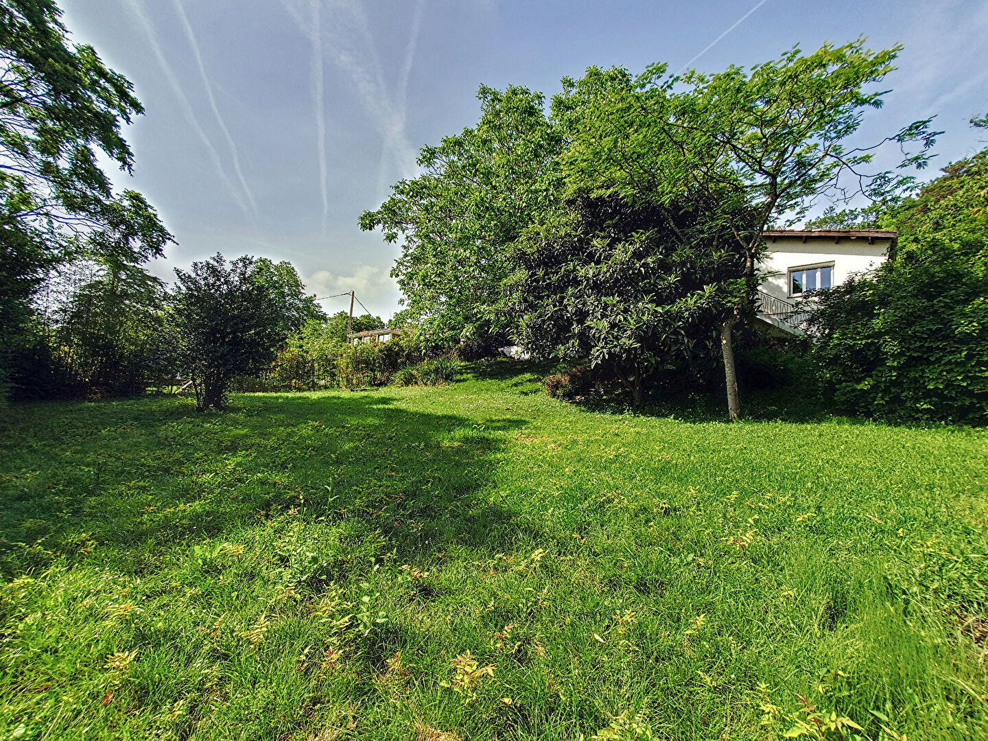 Péchabou. Maison 6 pièces à vendre de 150m² avec garage sur un terrain arboré de 1500m²