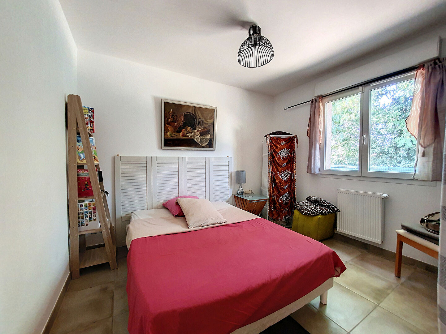 À vendre : Maison récente 4 pièces de plain-pied avec piscine et jardin arboré
