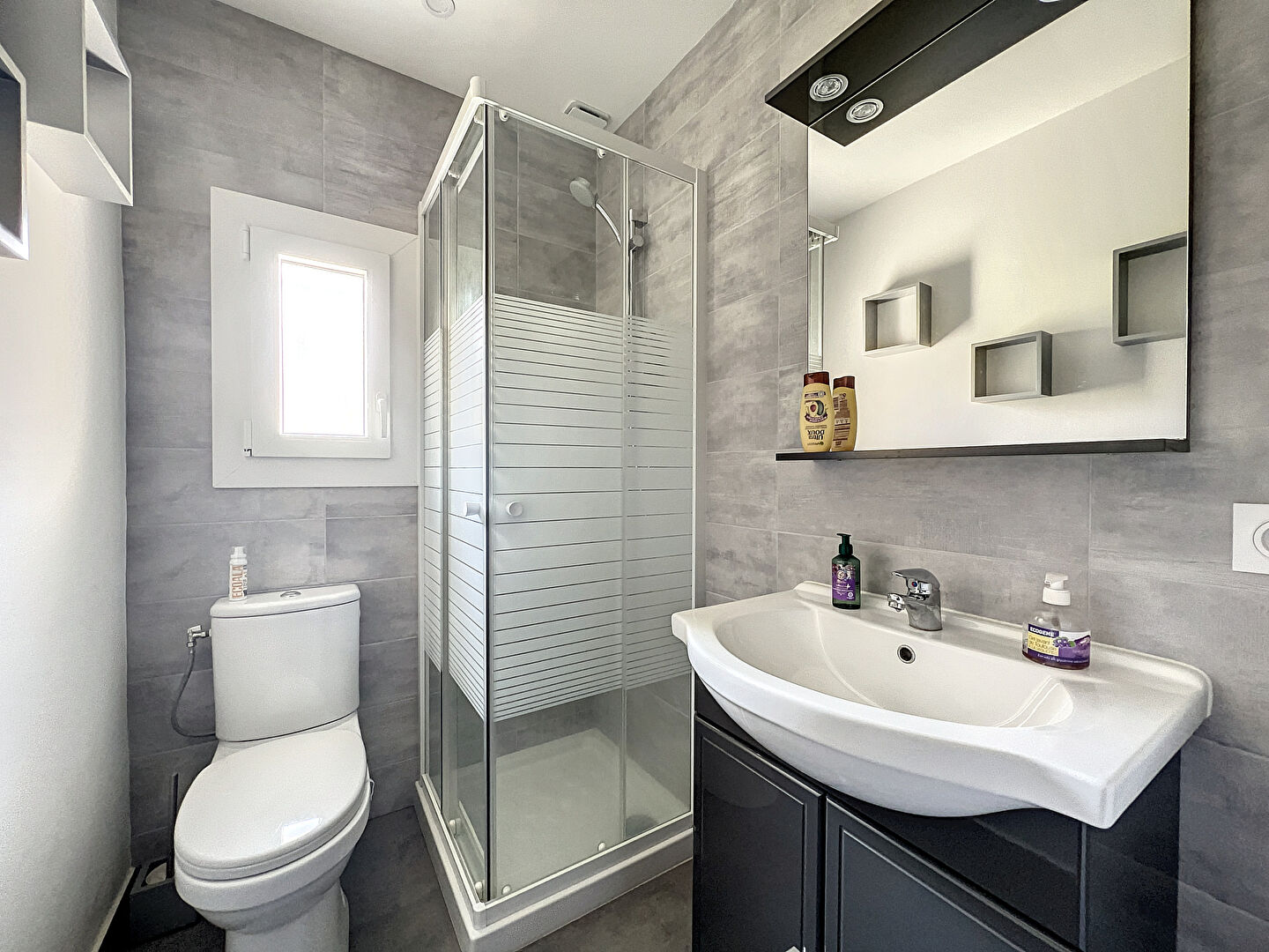 Auzeville-Tolosane. Maison individuelle 5 pièces de 130m² avec piscine et sous-sol sur un terrain de 1084m² à vendre.