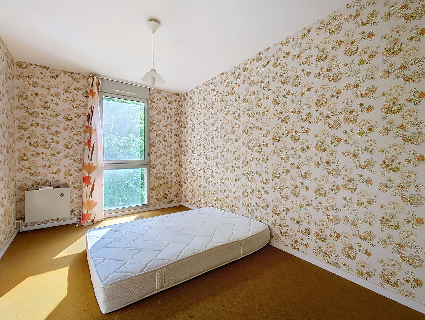 ** SOUS COMPROMIS ** Exclusivité Nestenn Immobilier. Grand appartement 3 pièces de 72m² avec cellier et parking à vendre au centre-ville de Castanet-Tolosan