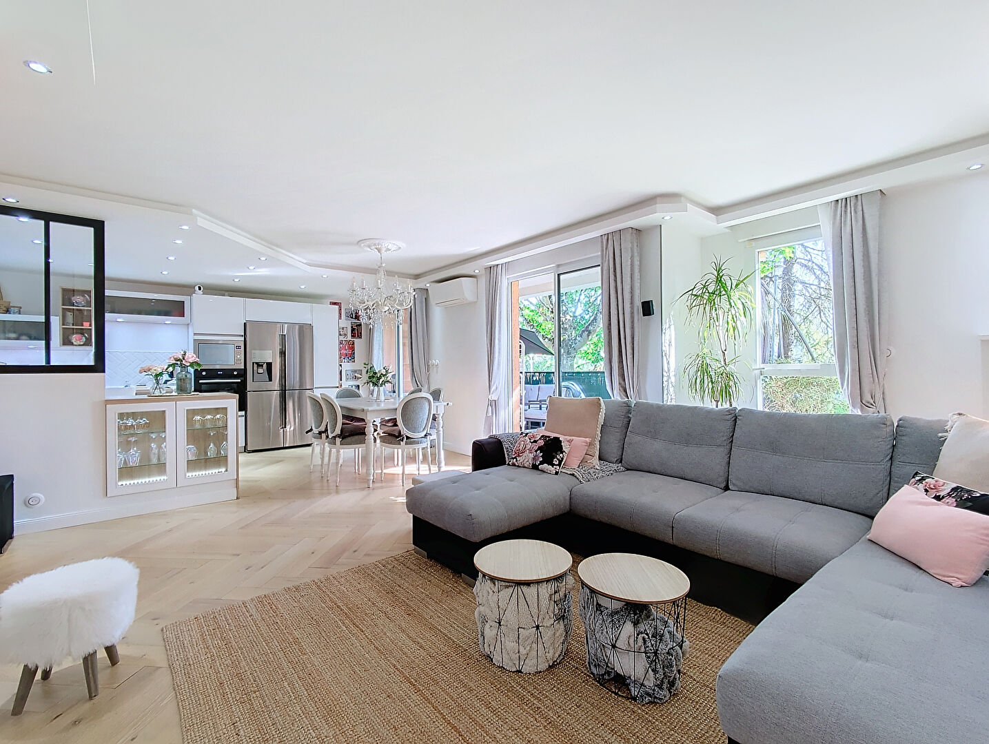 ** SOUS COMPROMIS **  Exclusivité Nestenn Immobilier. Appartement 4 pièces de standing à vendre au centre-ville de Castanet-Tolosan