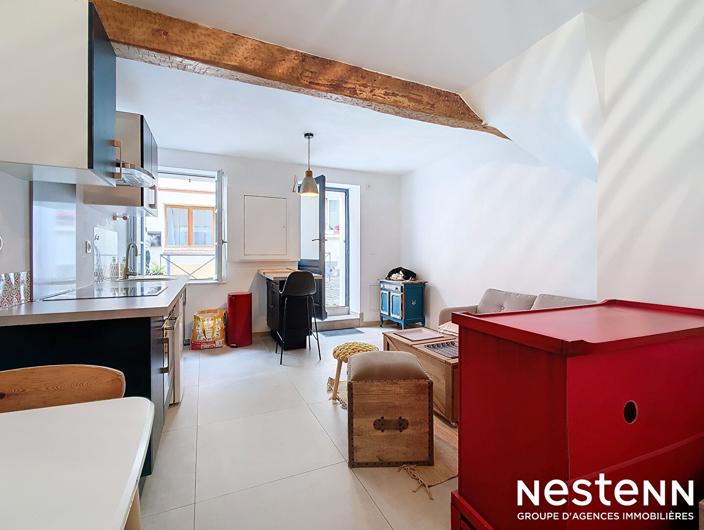  Exclusivité Nestenn Immobilier. Maison de village 3 pièces entièrement rénovée à vendre au centre-ville de Castanet-Tolosan