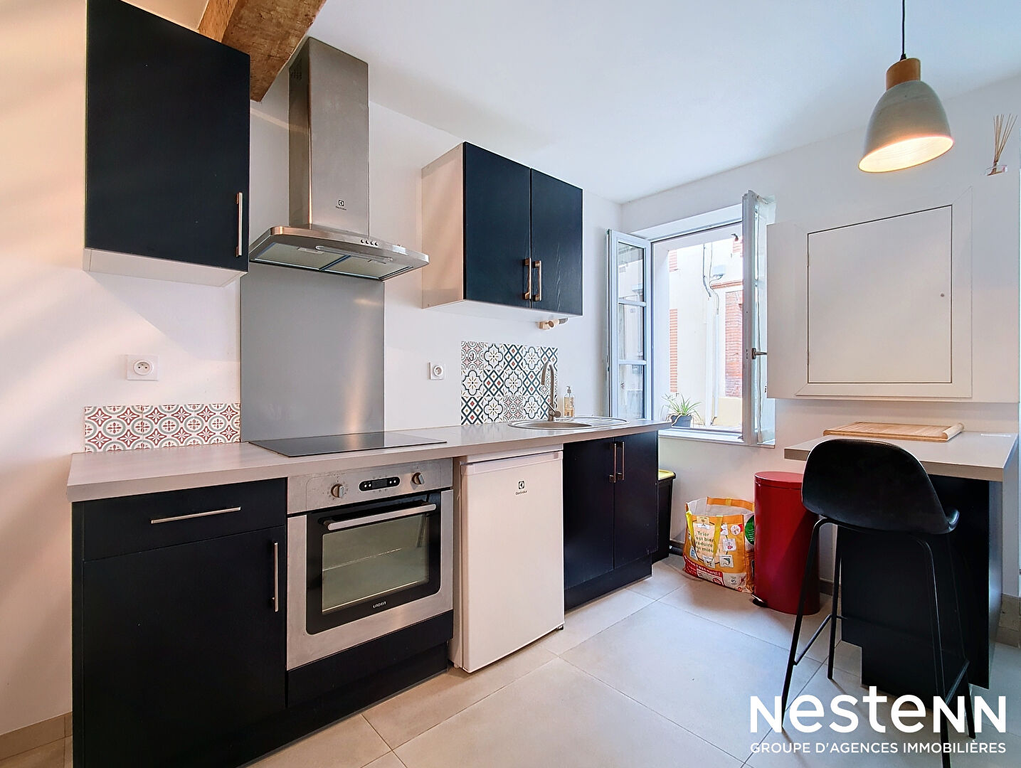  Exclusivité Nestenn Immobilier. Maison de village 3 pièces entièrement rénovée à vendre au centre-ville de Castanet-Tolosan