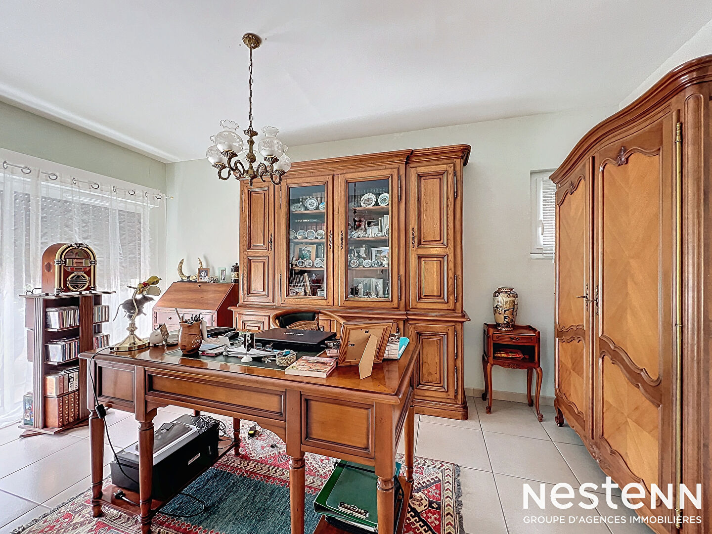 Maison familiale 6 pièces de 143m² avec jardin et piscine à vendre à Péchabou