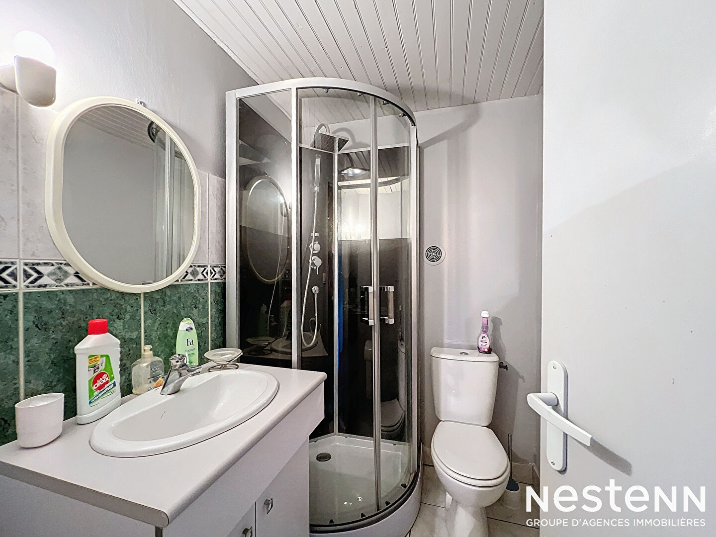 Maison familiale 6 pièces de 143m² avec jardin et piscine à vendre à Péchabou