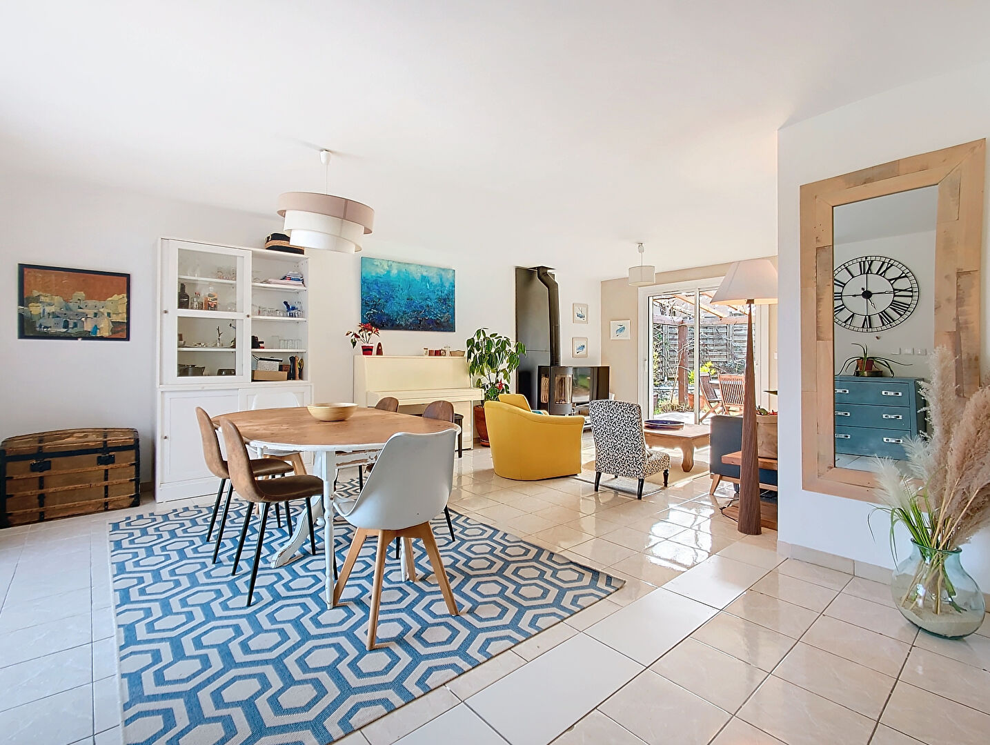 ** SOUS COMPROMIS** Exclusivité Nestenn Immobilier. Maison 5 pièces avec  garage, jardin et piscine à vendre dans un quartier calme de Saint-Orens de Gameville