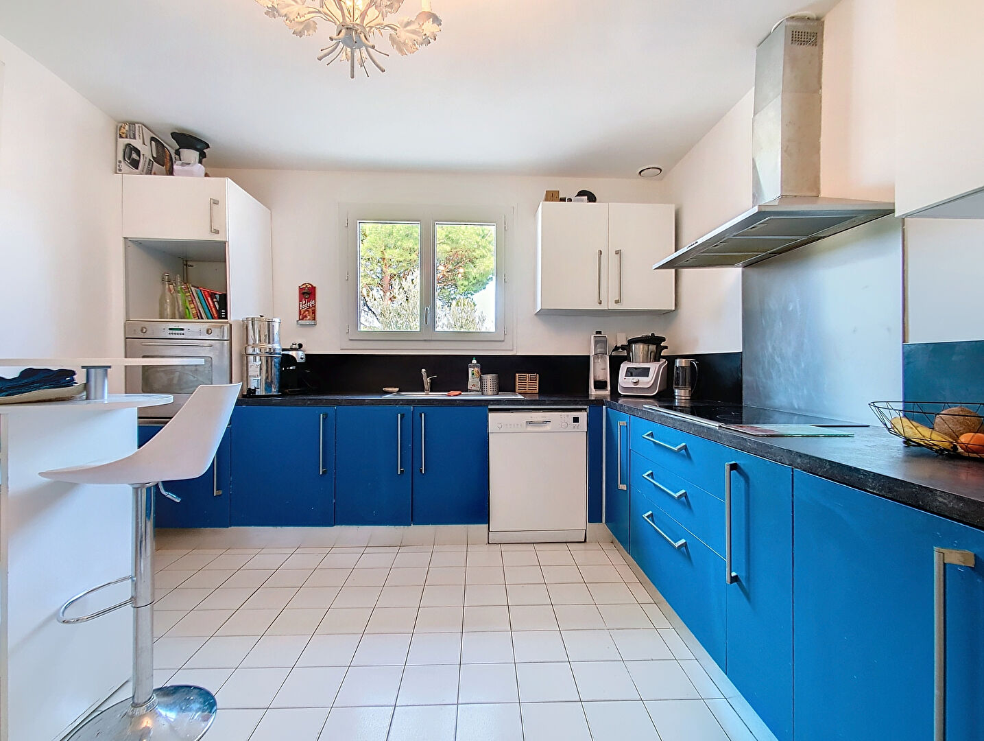 ** SOUS COMPROMIS** Exclusivité Nestenn Immobilier. Maison 5 pièces avec  garage, jardin et piscine à vendre dans un quartier calme de Saint-Orens de Gameville
