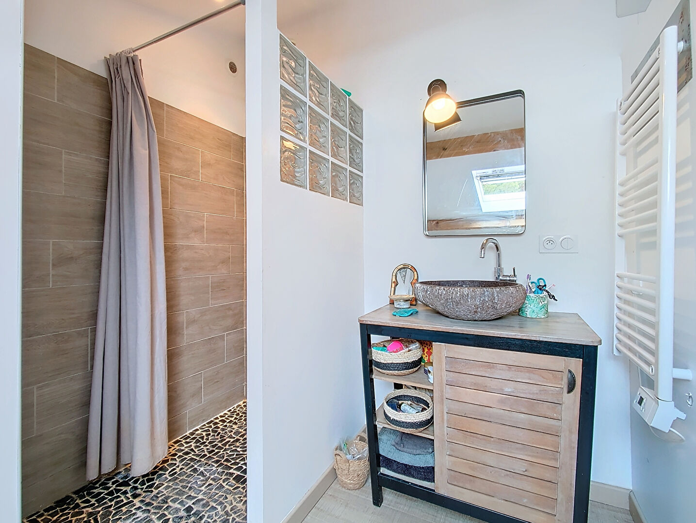 ** SOUS COMPROMIS** Exclusivité Nestenn Immobilier. Maison 5 pièces avec  garage, jardin et piscine à vendre dans un quartier calme de Saint-Orens de Gameville