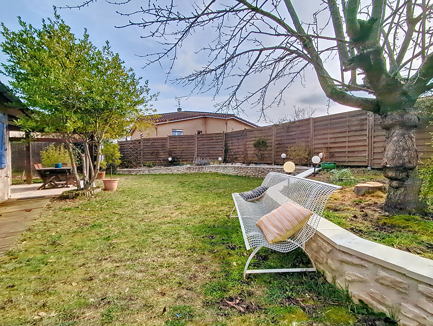 ** SOUS COMPROMIS** Exclusivité Nestenn Immobilier. Maison 5 pièces avec  garage, jardin et piscine à vendre dans un quartier calme de Saint-Orens de Gameville