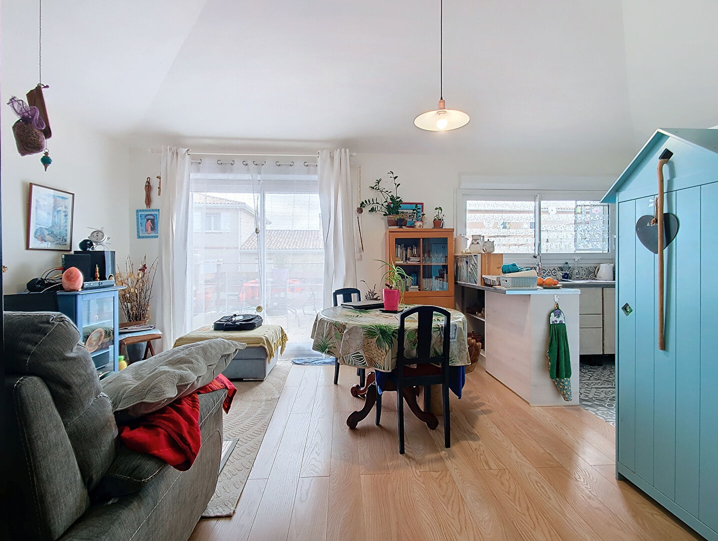 Maison 3 pièces entièrement rénovée avec jardin à vendre à Péchabou