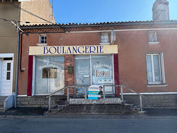 Vente local-professionnel à Saint jean de la croix (49130)