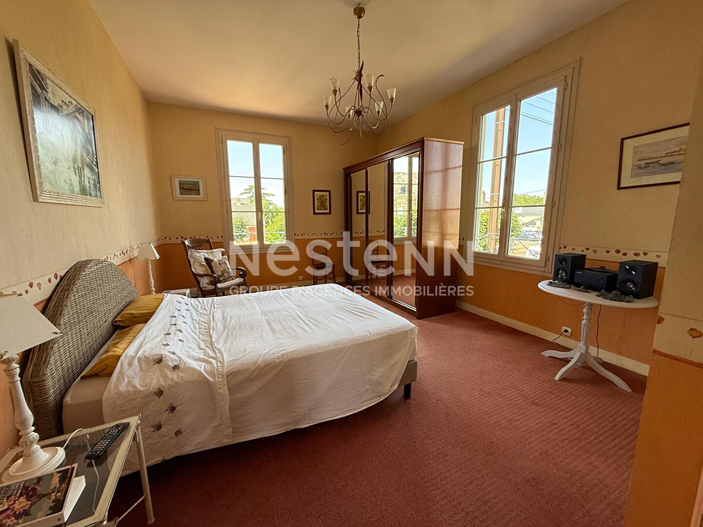 A vendre - Maison de maitre -  8 pièces - Coeur de  Montreuil Bellay - 217.43 m2 -  D5894