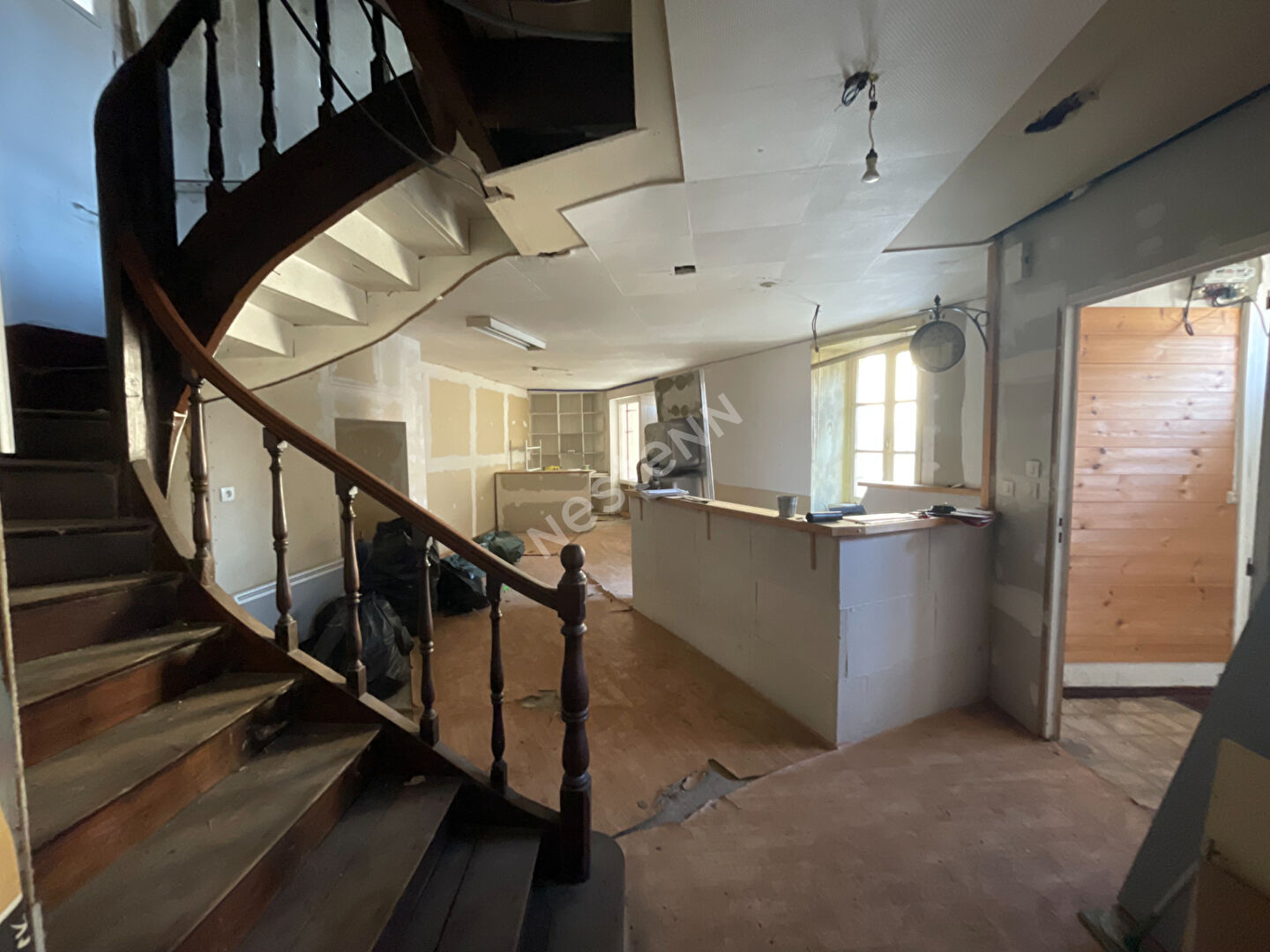 A vendre Immeuble de 118 m² habitable dans le bourg de sérent
