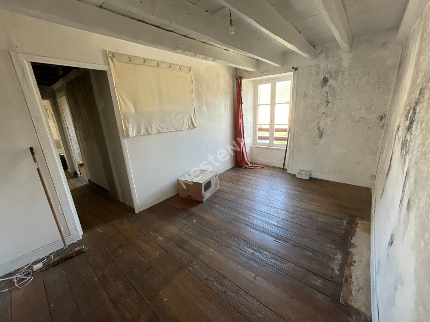 A vendre Immeuble de 118 m² habitable dans le bourg de sérent