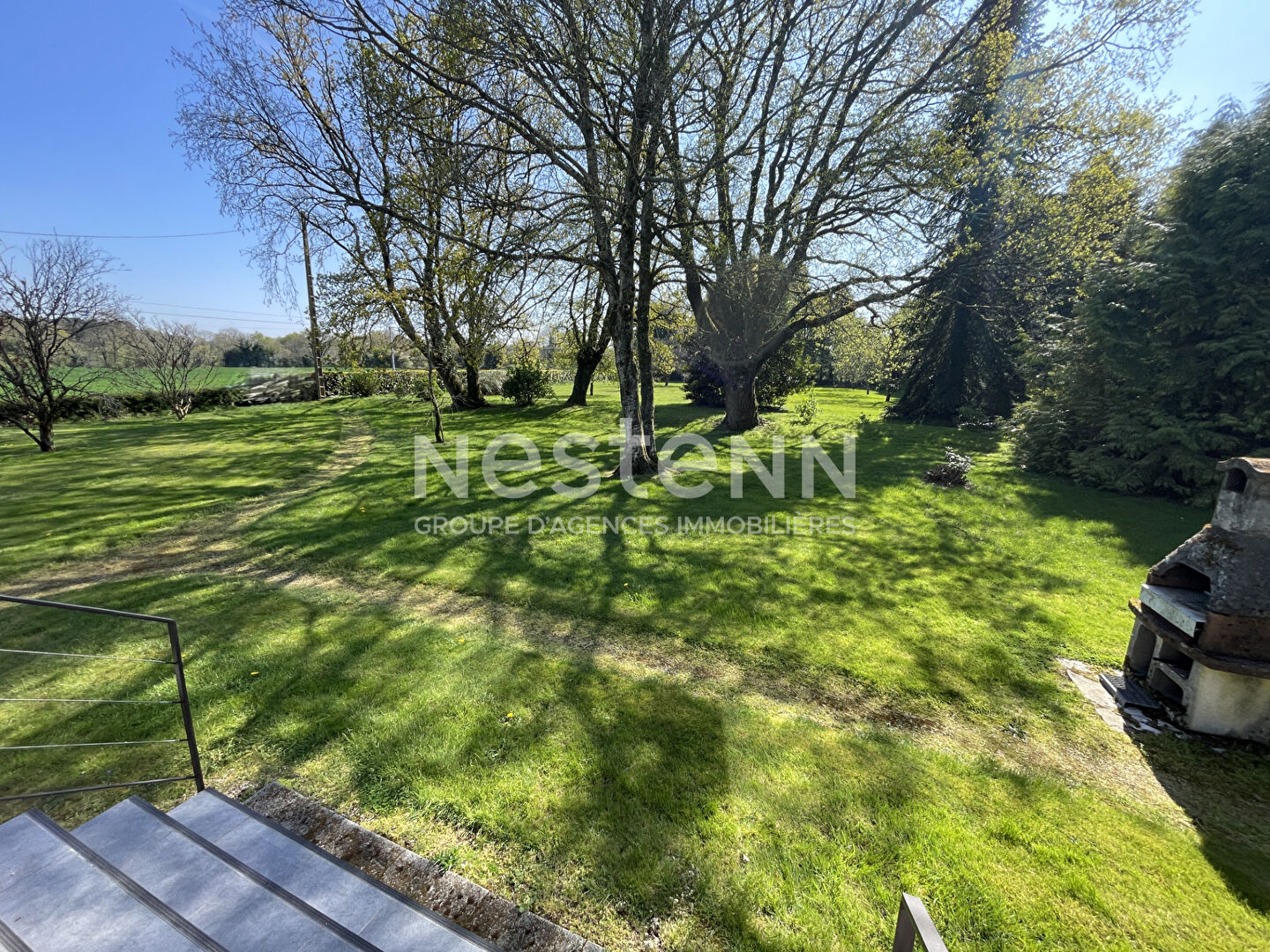 A vendre néo-bretonne 4 chambres près de 3800 m² de parcelle.
