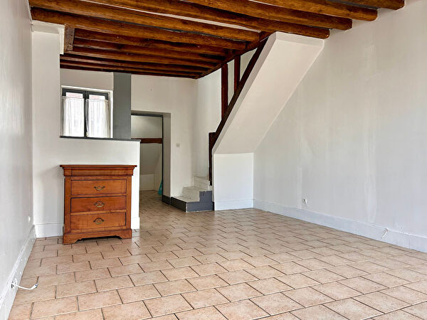 Vente par agence immobiliere à Marines (95640)