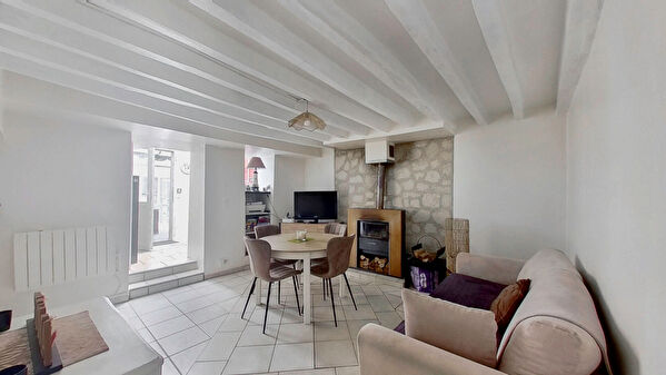 Vente par agence immobiliere à Marines (95640)