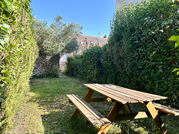 Vente par agence immobiliere à Marines (95640)