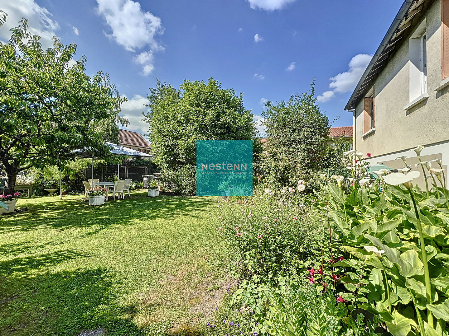Maison Individuelle Lumineuse avec Jardin Arboré, Proche du Stade de Franconville