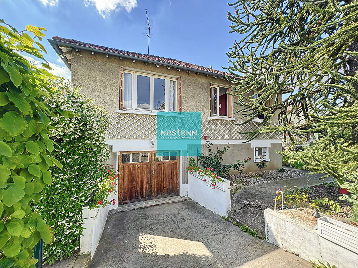 Maison Individuelle Lumineuse avec Jardin Arboré, Proche du Stade de Franconville