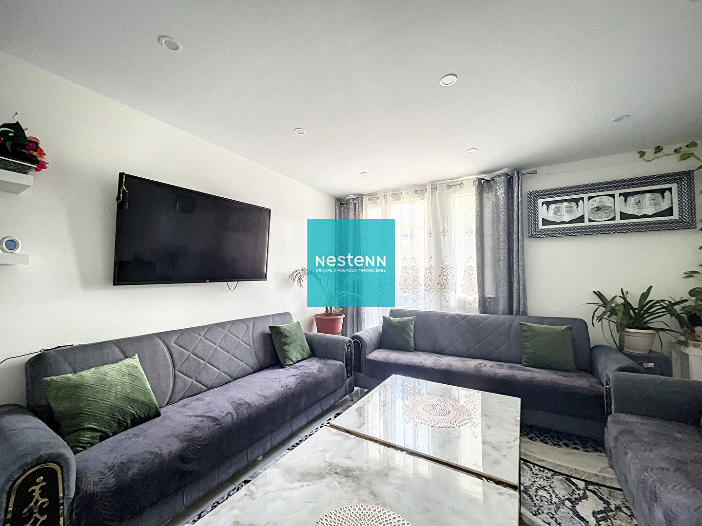 À vendre un appartement à Franconville de 5 pièces - proche des commodités, des écoles, commerces et axes autoroutiers - place de parking - cave  - bâtiment ravalé