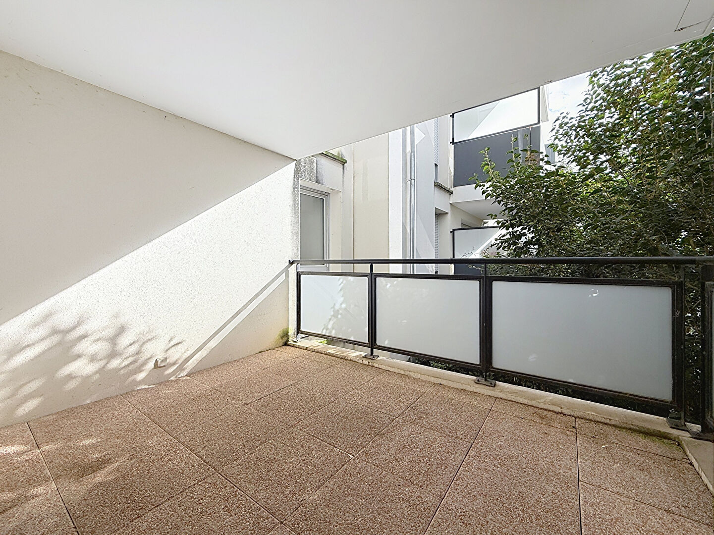 A VENDRE - TOULOUSE entre Lalande et Aucamville - Appartement T2 44m² et une place de parking