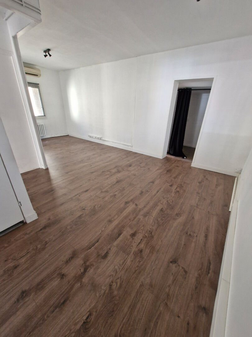 A LOUER - PORTET SUR GARONNE - Local d'activité de 64 m² - 472-JG