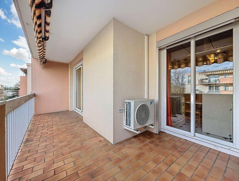 A VENDRE - TOULOUSE quartier Sept Deniers - Appartement T3 93m²  avec parking et cave