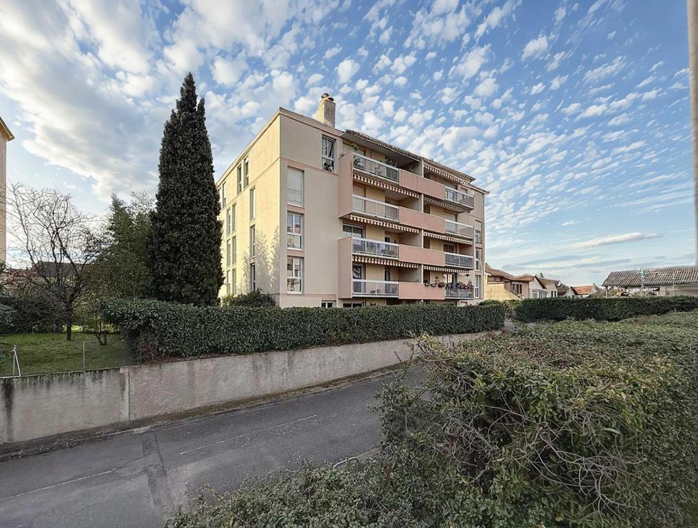 A VENDRE - TOULOUSE quartier Sept Deniers - Appartement T3 93m²  avec parking et cave