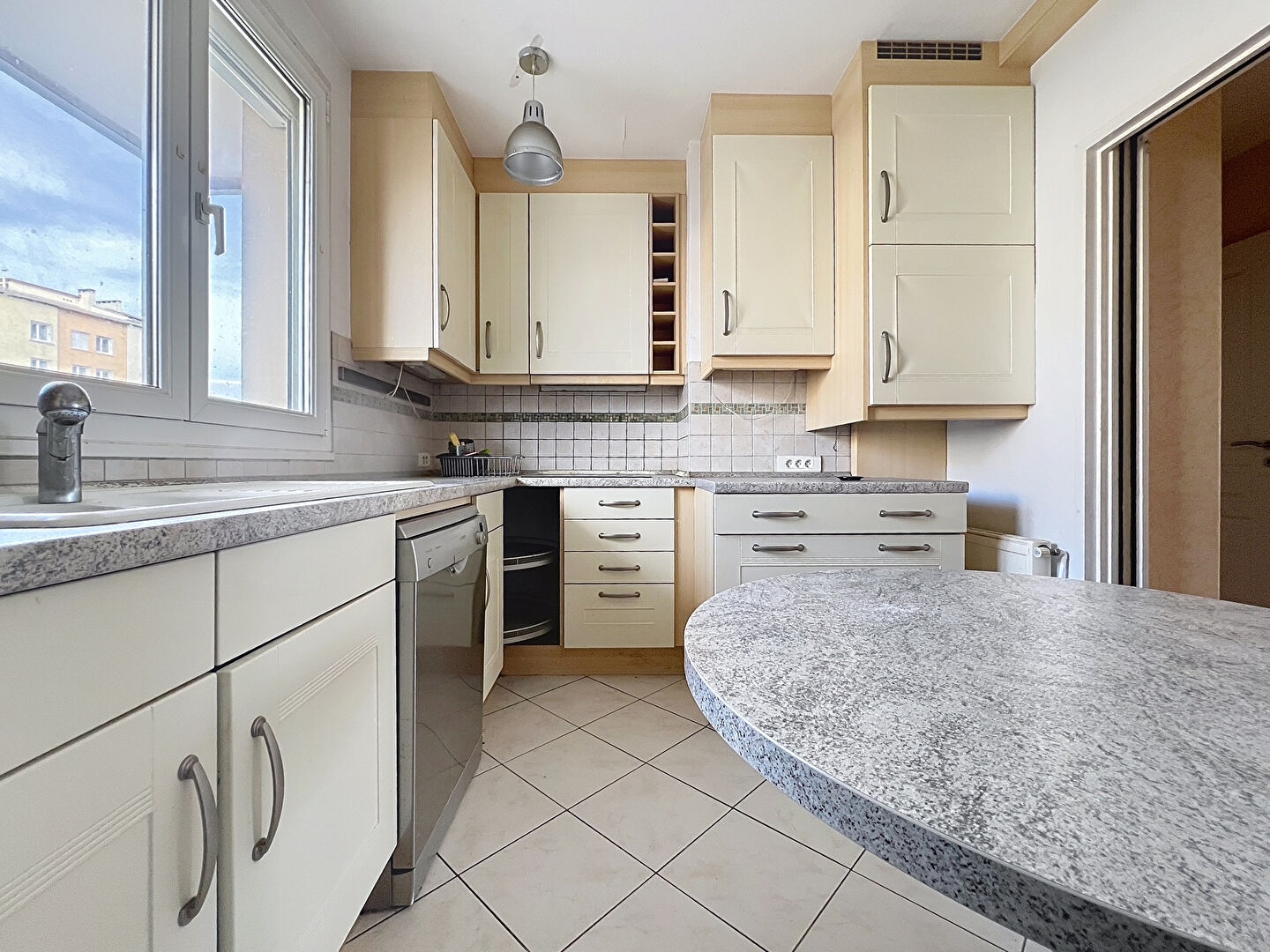 A VENDRE -  Toulouse Quartier Pont-Jumeaux - Appartement traversant T4 88m²  et une place de parking
