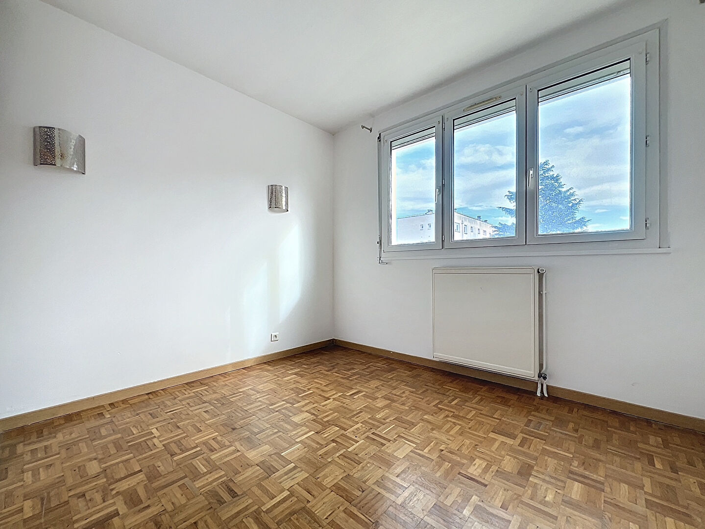A VENDRE -  Toulouse Quartier Pont-Jumeaux - Appartement traversant T4 88m²  et une place de parking