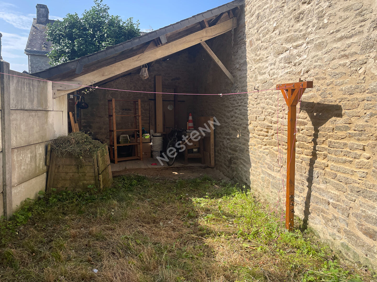 A vendre maison en pierre - bourg de Limerzel