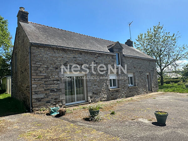 Vente par agence immobiliere au cours (56230)