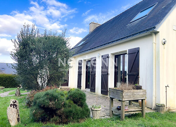 Vente par agence immobiliere au cours (56230)