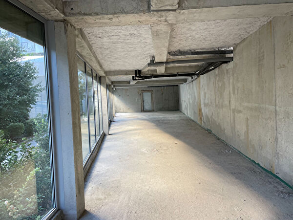 Location local-professionnel à Bordeaux (33000)