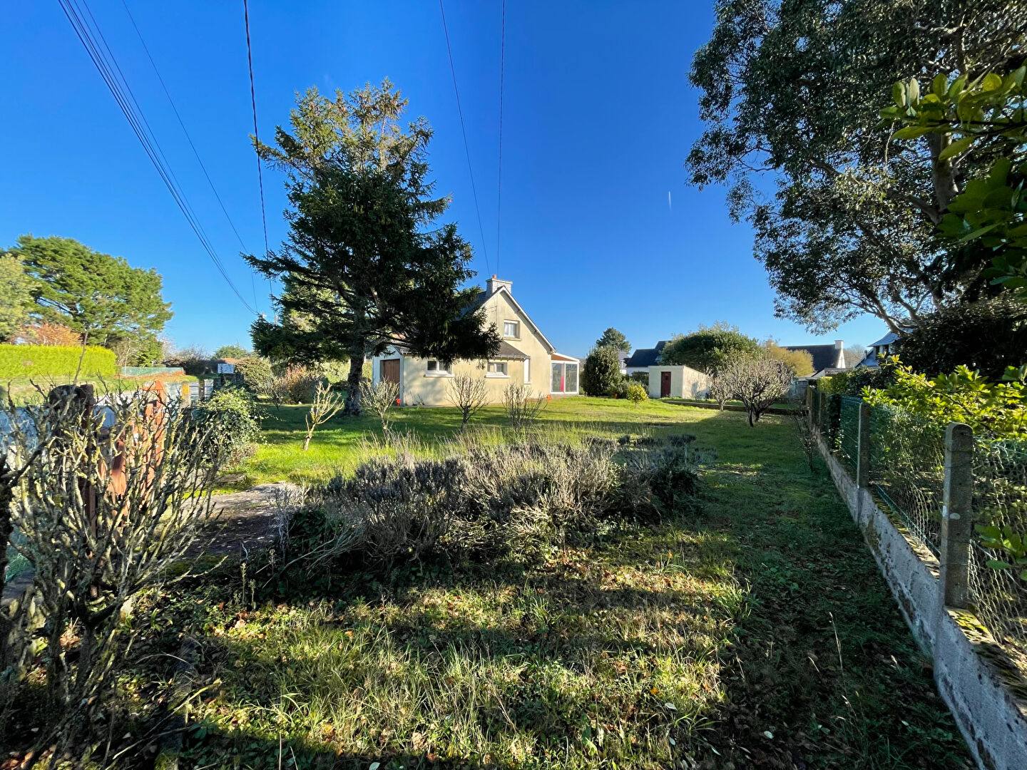 Terrain constructible Saint Gildas De Rhuys 402 m2 à proximité des plages de Kercambre et de St Jacques